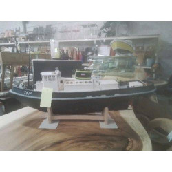 MAQUETTE BATEAU REMORQUEUR