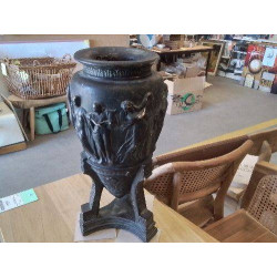 VASE URNE PLATRE DECOR NEO CLASSIQUE