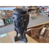 VASE URNE PLATRE DECOR NEO CLASSIQUE