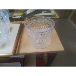 POT CRISTAL SCULPTÉ 