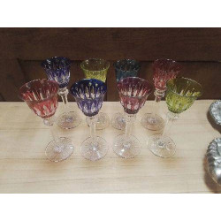 LOT 8 VERRES CRISTAL...