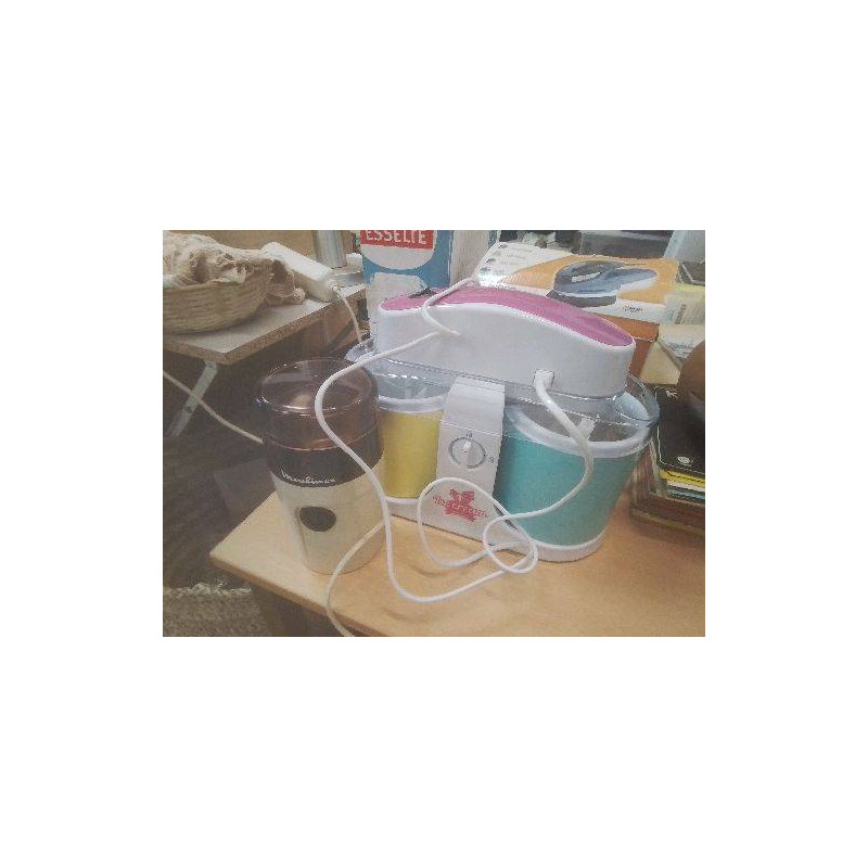 MACHINE A GLACES