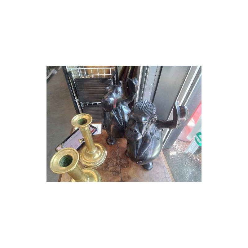 STATUE AFRICAINE HIPPO OU SINGE SALUANT CHAPEAU BOIS