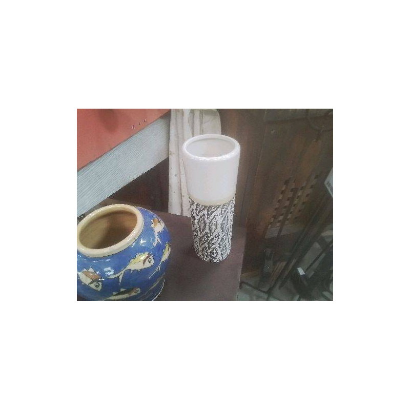 VASE TUBE NOIR ET BLANC 