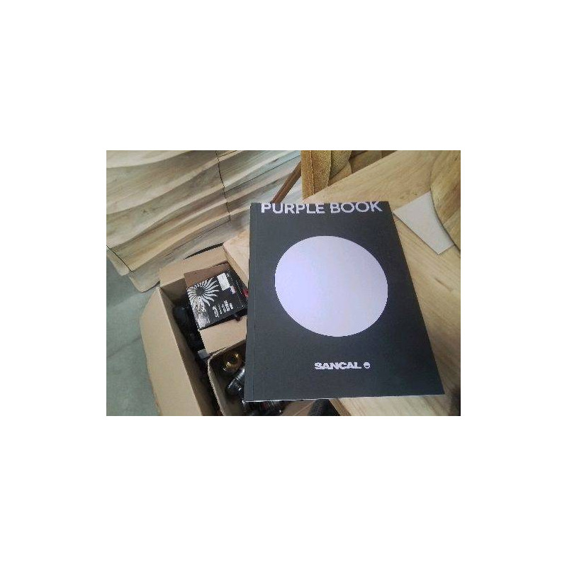 LIVRE PURPLE BOOK