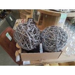 PAIRE DE BOULES BOIS TRESSÉ...