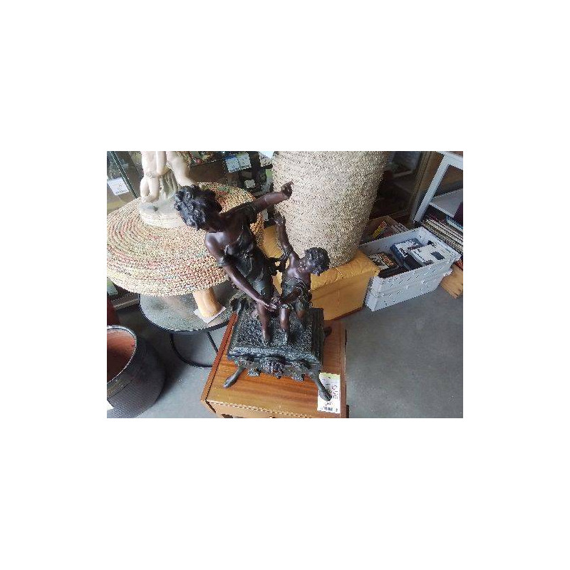 STATUE MERE ET L ENFANT RESINE 