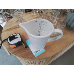 PICHET MESUREUR FAIENCE BLANC 