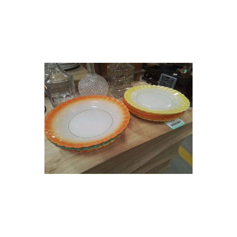 LOT ASSIETTES SOLEIL COULEURS 