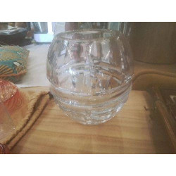 VASE BACCARAT EN L ETAT