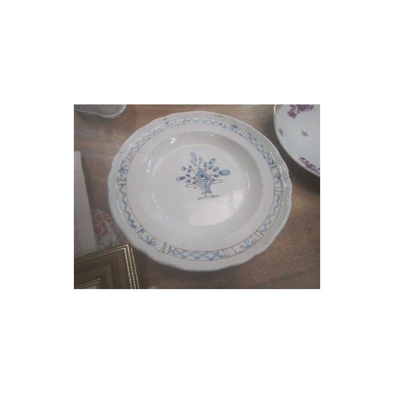 PLAT ANC FLEURS BLEUES CUL NOIR