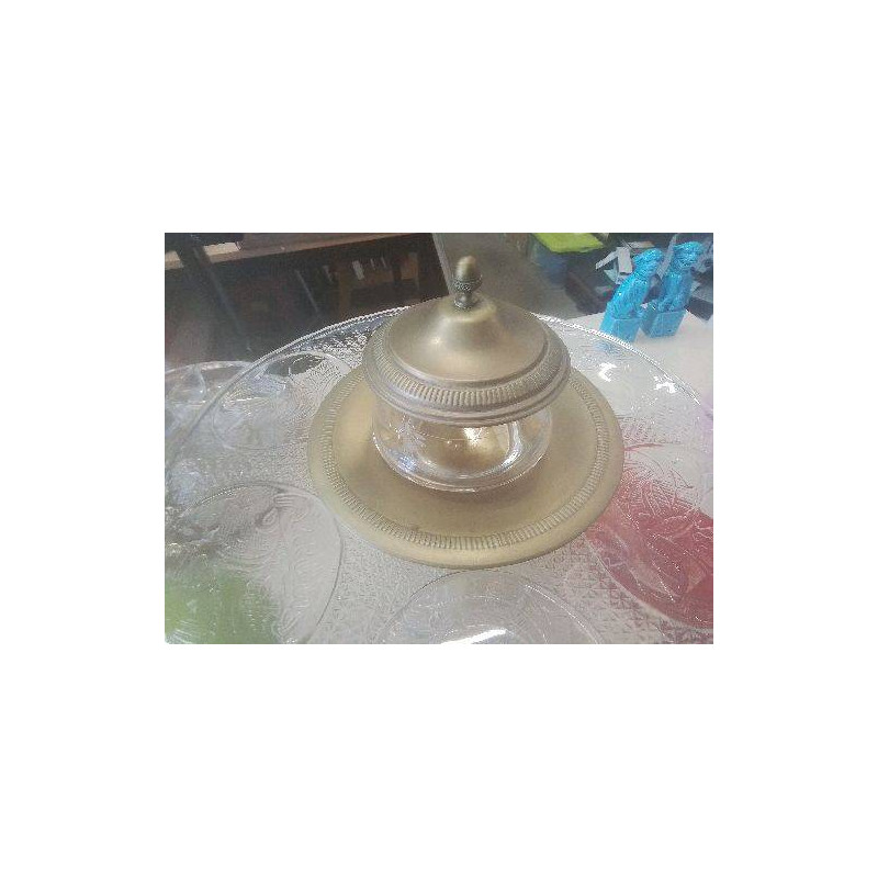 POT DE OR CISELE COUVERCLE ET SOUCOUPE METAL