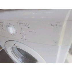 SÈCHE LINGE ÉVACUATION INDESIT + ACC CARTON EN RESERVE