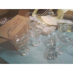 LOT 6 VERRES A GIN BULLE...