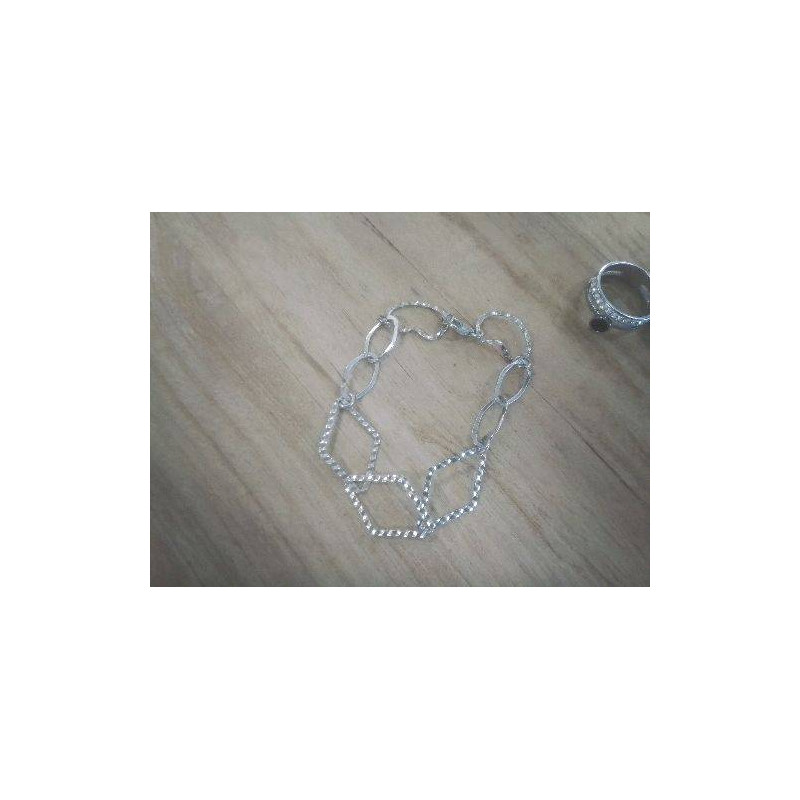 BRACELET ARGENTÉ FORMES MARTELEES