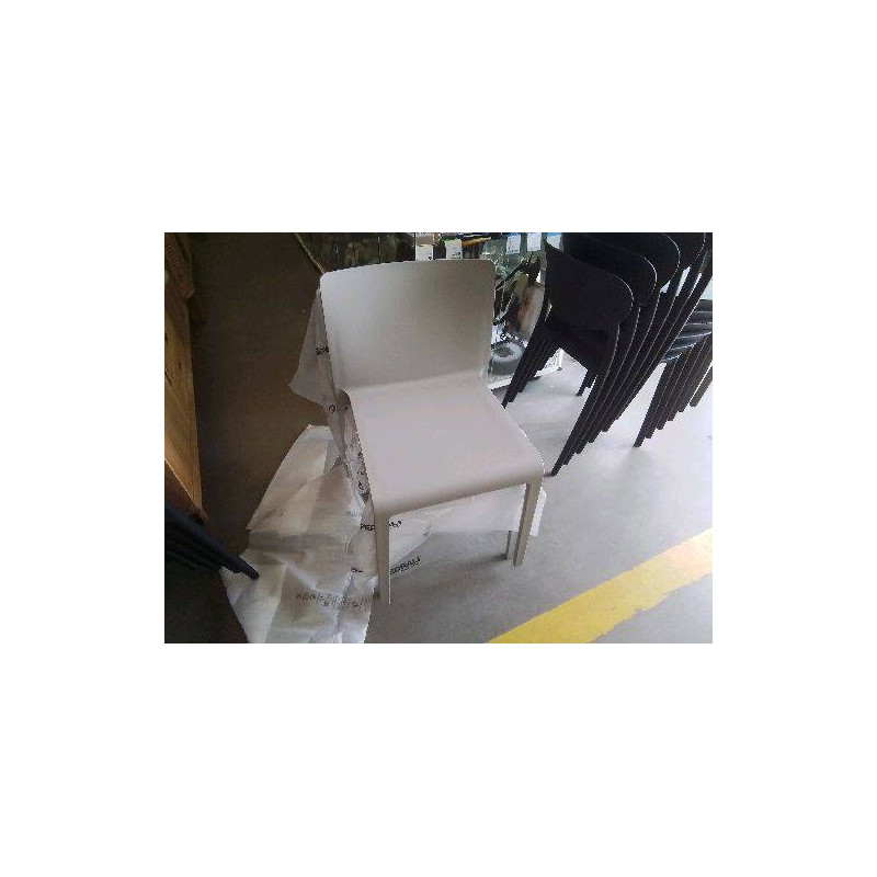 CHAISE GRISE PEDRALI