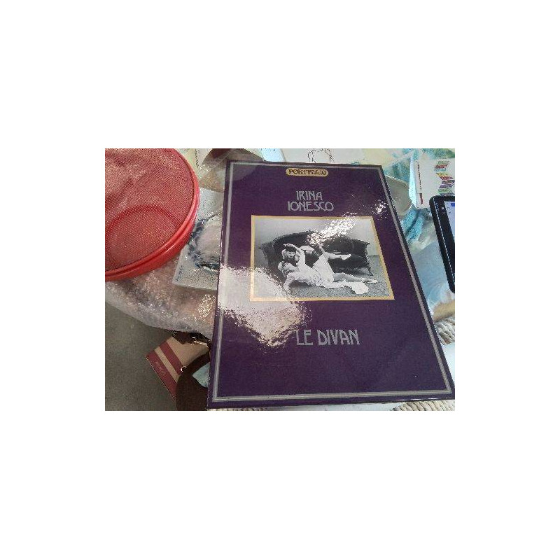 PORTFOLIO IONESCO LE DIVAN