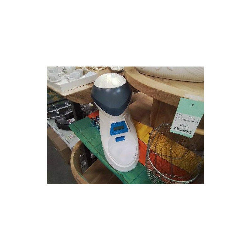 DISTRIBUTEUR ÉLECTRONIQUE POUR CROQUETTES TESTÉ ENREGISTREUR DE VOIX