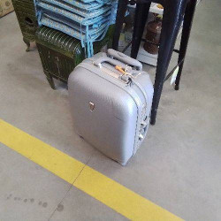 VALISE CABINE GRISE+CLÉ  B1