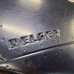 VALISE PM BLEUE DELSEY EN L ETAT