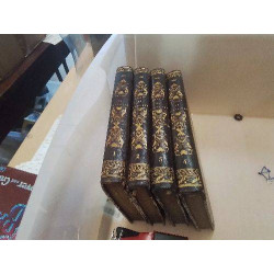 LOT 4 LIVRES ANCIENS ESSAIS...