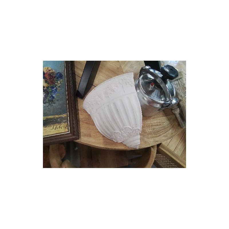 POT DE FLEURS D’ANGLE BLC