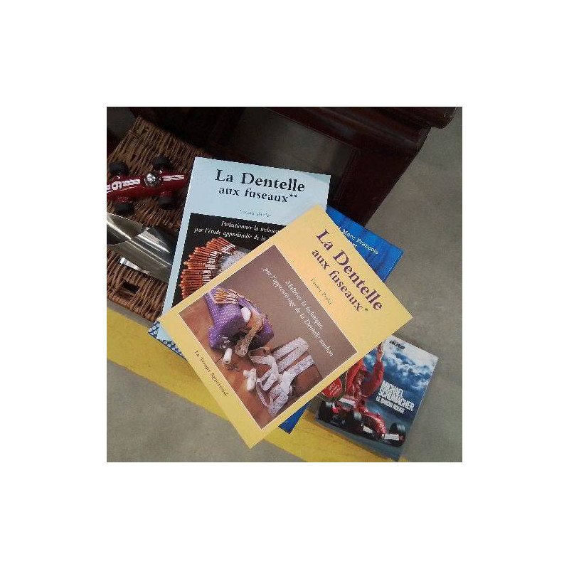 DUO LIVRES DENTELLES