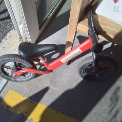 DRAISIENNE ROUGE SCOOTER