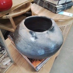 CACHE POT RESINE 